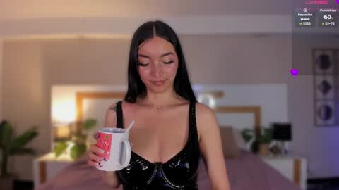 Violeta  online show from 06-19-26, 11:25