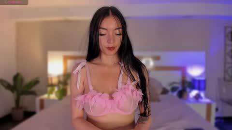 Violeta  online show from 06-24-26, 11:53
