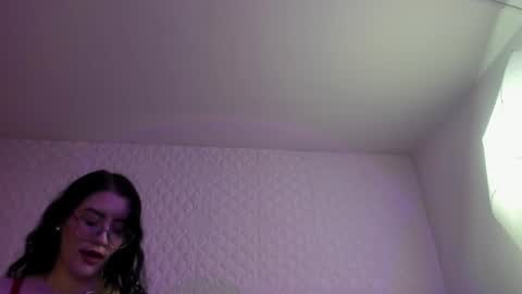     online show from 05-11-26, 09:34