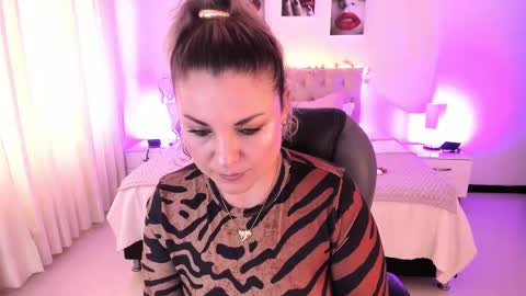 violeta_hotter_ online show from 10-06-25, 11:29