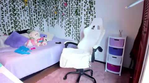 Violeta online show from 12-02-24, 05:37