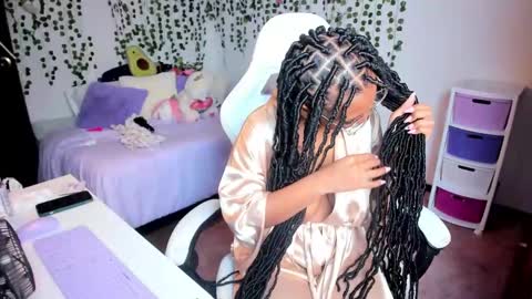 Violeta online show from 12-10-24, 02:50