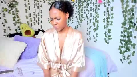 Violeta online show from 01-31-25, 02:28