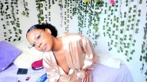 Violeta online show from 02-05-25, 02:37