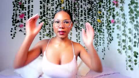 Violeta online show from 02-13-25, 05:44