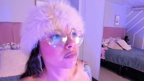 Violeta online show from 06-05-26, 06:35
