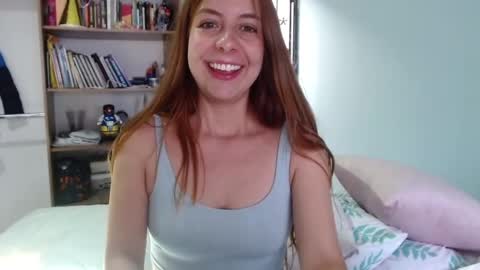Snapshot of violeta_peter69 chatting on 10-19-25, 07:47 Violeta Peter online show from 10-19-25, 07:47