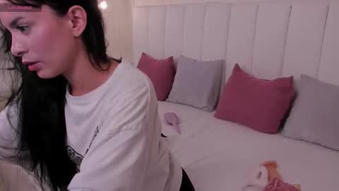 Snapshot of violeta_rodriguez_ chatting on 03-15-26, 08:15 Violeta Rodriguez online show from 03-15-26, 08:15