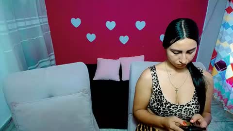 violeta_rouses online show from 06-19-26, 04:00
