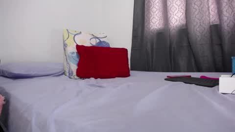 VIOLETA SORACHI  online show from 11-15-25, 09:11