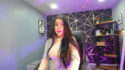 Snapshot of violeta_velle chatting on 10-08-25, 04:04 violeta_velle online show from 10-08-25, 04:04