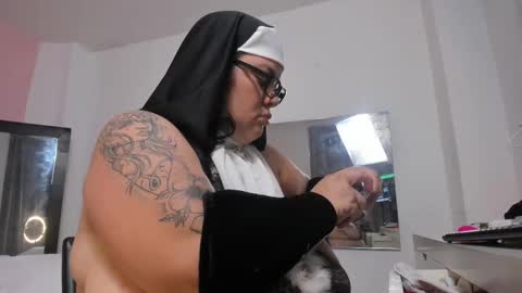 Violeta Candy Follow me I really appreciate it  online show from 10-31-25, 03:13