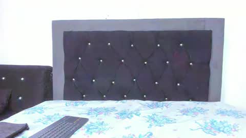 Snapshot of violetadumsper chatting on 02-09-25, 02:38 VioletaDums online show from 02-09-25, 02:38