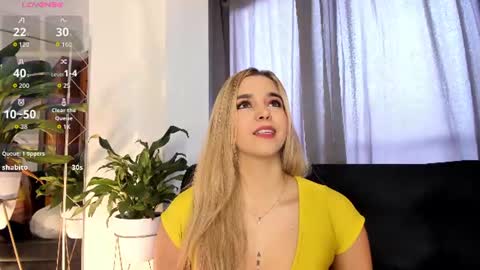 Violeta online show from 06-17-26, 04:30