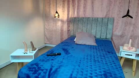 VIOLETA online show from 12-21-24, 12:49