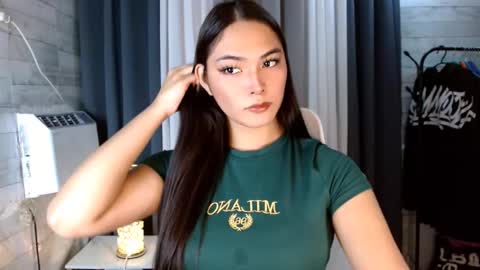 Snapshot of violetasha chatting on 11-07-25, 03:06 violet online show from 11-07-25, 03:06