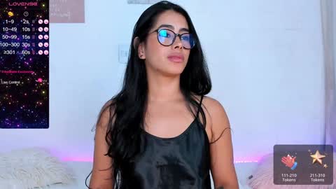 Violeta online show from 12-30-24, 03:13