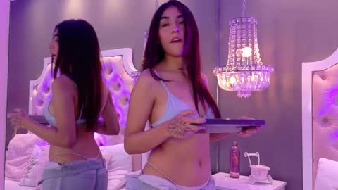 Cute Violet online show from 10-28-25, 04:27