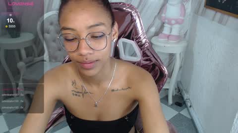 violeth_b online show from 01-07-25, 06:35
