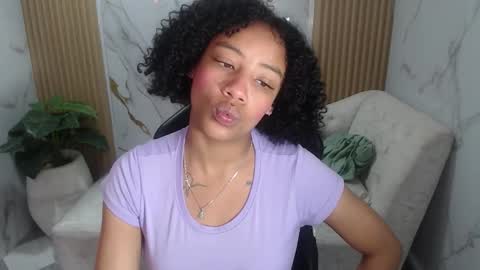 violeth_b online show from 10-16-25, 12:50