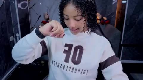 violeth_b online show from 05-01-26, 01:05