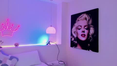 Violeth Hill online show from 12-10-24, 02:16