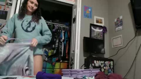 Violet Hooper online show from 04-06-26, 06:53