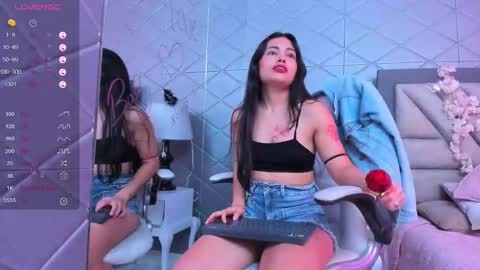 Violet Rousse online show from 02-14-25, 07:54