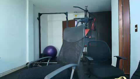 Snapshot of violetroussee chatting on 10-10-25, 12:09 violetroussee online show from 10-10-25, 12:09