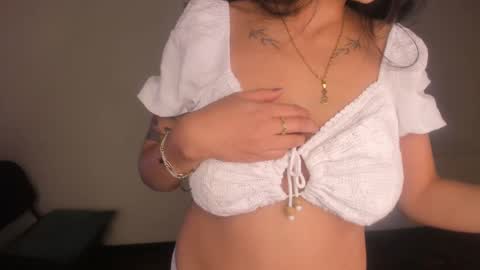 violetskinny online show from 01-28-25, 11:17