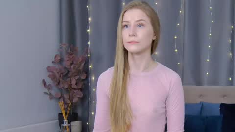 VioletSwone online show from 02-16-25, 08:32