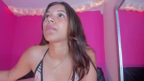 violett_24_ online show from 02-25-25, 03:27