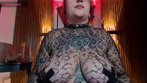 violett_8 online show from 07-04-26, 12:17