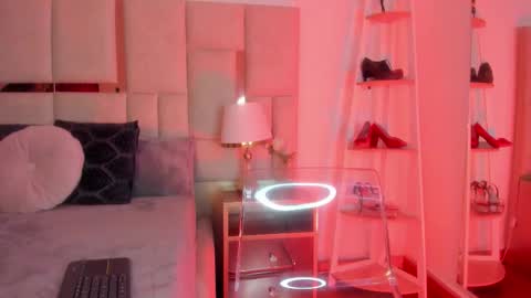 Violett  online show from 02-05-26, 08:57