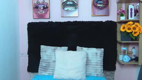 Snapshot of violett_froz chatting on 10-10-25, 07:24 Violeta froz online show from 10-10-25, 07:24