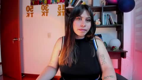 Snapshot of violett_red chatting on 06-03-26, 08:47 Violeta online show from 06-03-26, 08:47