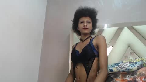 Snapshot of violett_salvatore chatting on 04-13-26, 04:45 V I O L E T T E online show from 04-13-26, 04:45