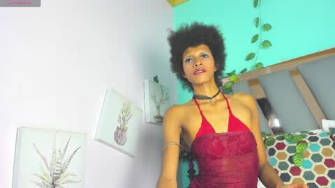 Snapshot of violett_salvatore chatting on 04-23-26, 08:22 V I O L E T T E online show from 04-23-26, 08:22