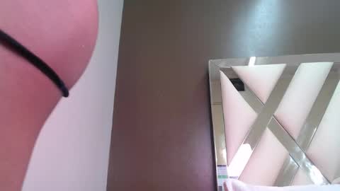 Snapshot of violett_salvatore chatting on 06-02-26, 04:53 V I O L E T T E online show from 06-02-26, 04:53