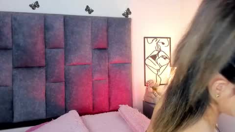 Violetta Ficher online show from 12-15-25, 02:16