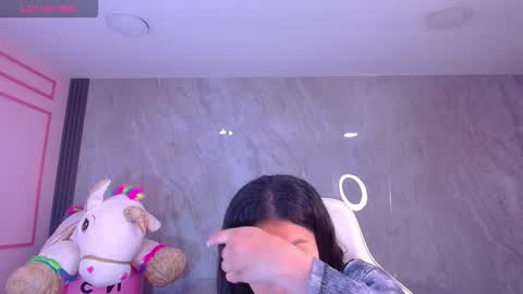 Snapshot of violetta_jhonson_v chatting on 10-16-25, 03:18 Violetta online show from 10-16-25, 03:18