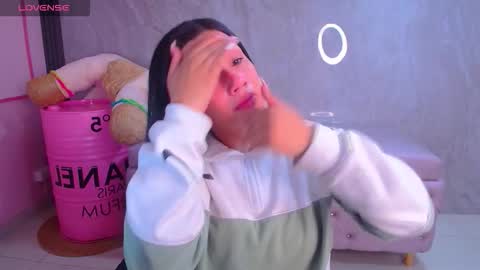 Violetta  online show from 12-23-25, 03:37