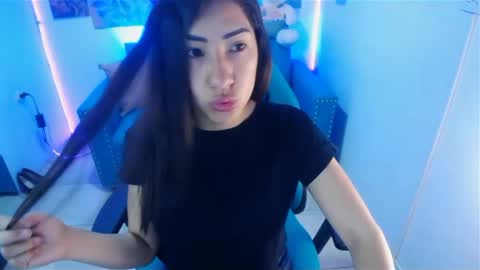 Violeta online show from 01-22-25, 01:21