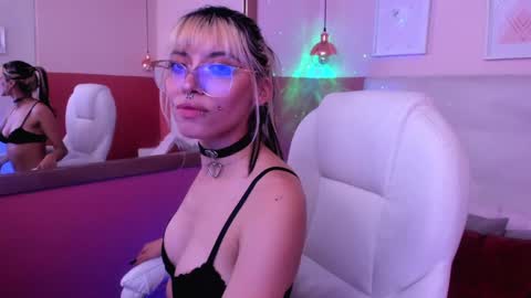 Violetta nur online show from 01-20-25, 01:11