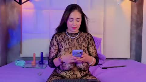 Snapshot of violetta_rose_ chatting on 05-05-26, 11:57 violetta online show from 05-05-26, 11:57