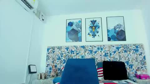 Snapshot of violetta_tss chatting on 04-28-26, 05:18 Princess Violet Valerious Follow me IGX violetvalerious online show from 04-28-26, 05:18
