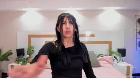 Snapshot of violettaa_stone chatting on 06-05-26, 04:30 Violettaa online show from 06-05-26, 04:30