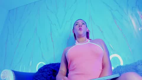  Violet  online show from 05-20-26, 11:38