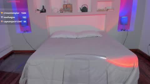 Snapshot of violettabaker1 chatting on 09-24-25, 07:39 ViolettaBaker online show from 09-24-25, 07:39