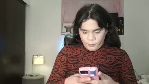 Snapshot of violettacam69 chatting on 01-22-25, 03:52 violettacam69 online show from 01-22-25, 03:52